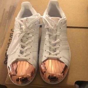 LIMITED EDITION BRAND NEW ADIDAS SIZE 9 1/2